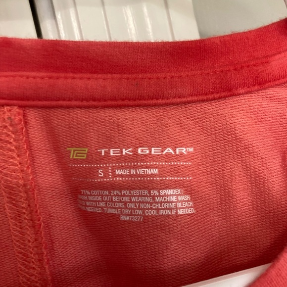 Tek Gear Women's Red Tie-Dye Sweatshirt - Picture 4 of 4